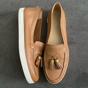 Michael Kors tassel sneaker/loafer